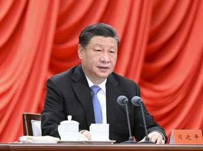习近平：坚守党校初心 努力为党育才为党献策