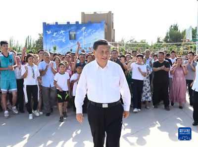&ldquo;我一直关心新疆的建设发展&rdquo; 记习近平总书记在新疆考察