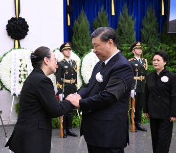 李克强同志遗体在京火化  习近平李强赵乐际王沪宁蔡奇丁薛祥李希韩正等到八宝山革命公墓送别