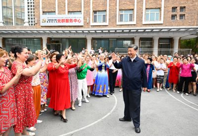 习近平：完整准确贯彻新时代党的治疆方略 建设团结和谐繁荣富裕文明进步安居乐业生态良好的美好新疆