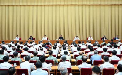 习近平：高举中国特色社会主义伟大旗帜 奋力谱写全面建设社会主义现代化国家崭新篇章