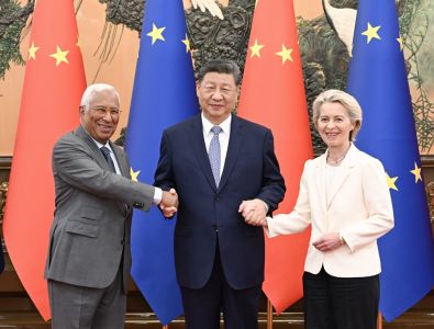 习近平会见欧洲理事会主席科斯塔、欧盟委员会主席冯德莱恩